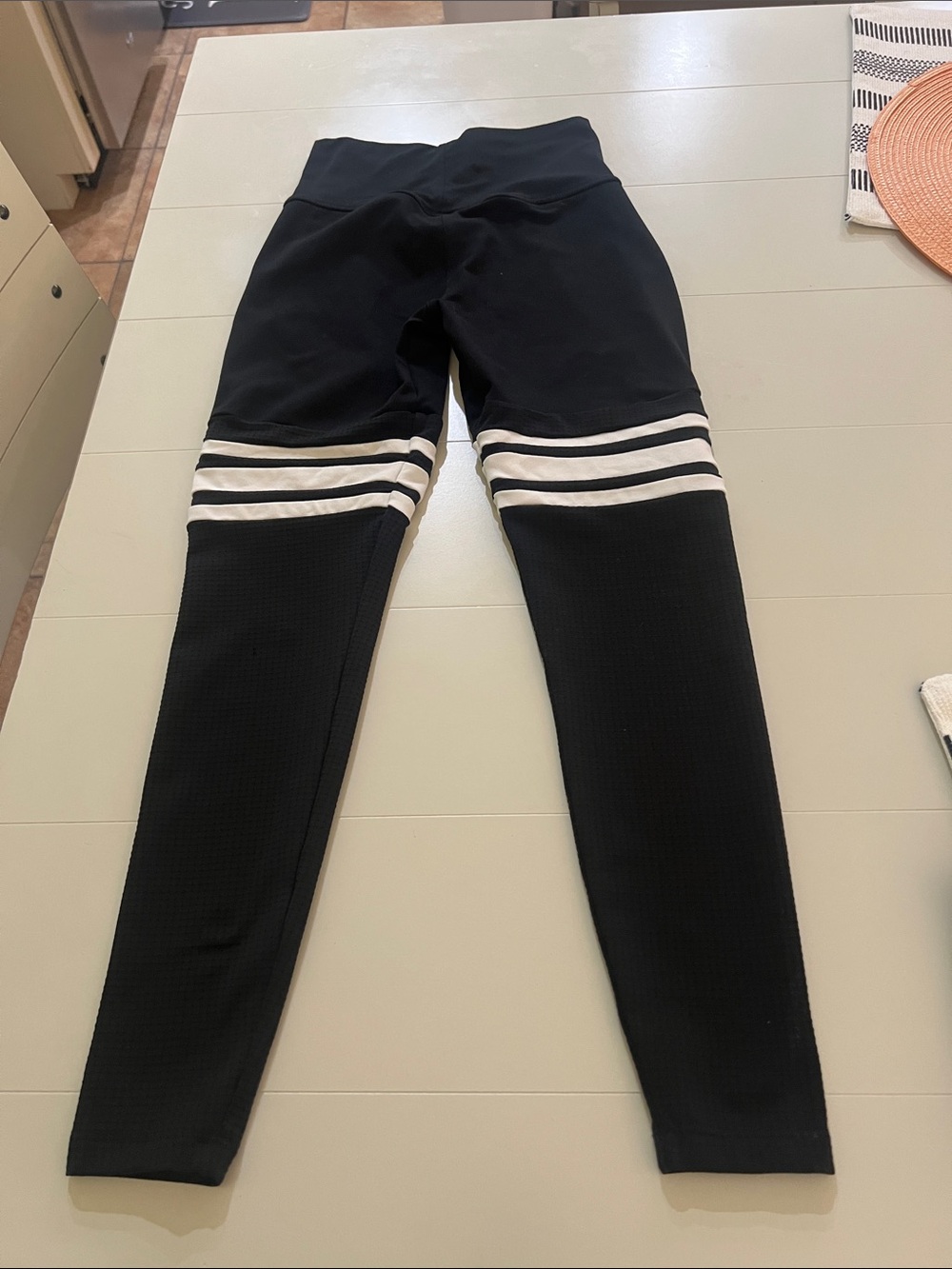 Bombshell leggings